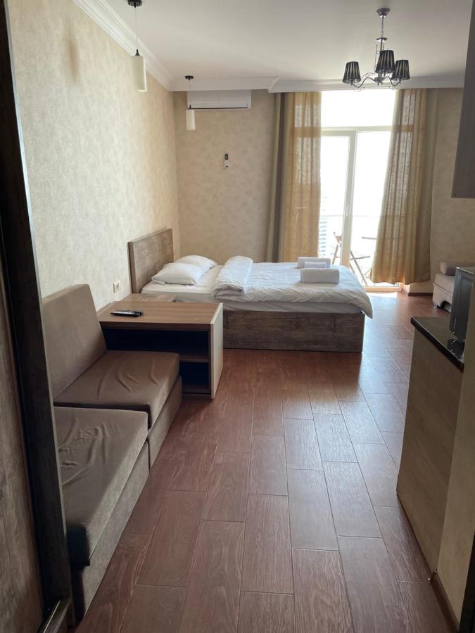 Lulu Apartment Batumi Exterior photo